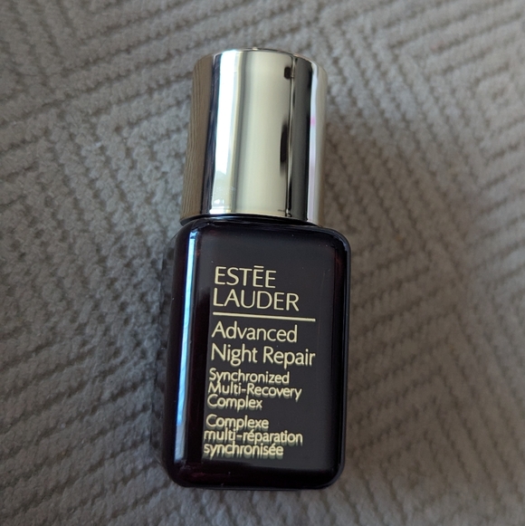 Estee Lauder Skincare and Makeup Set - Picture 4 of 10